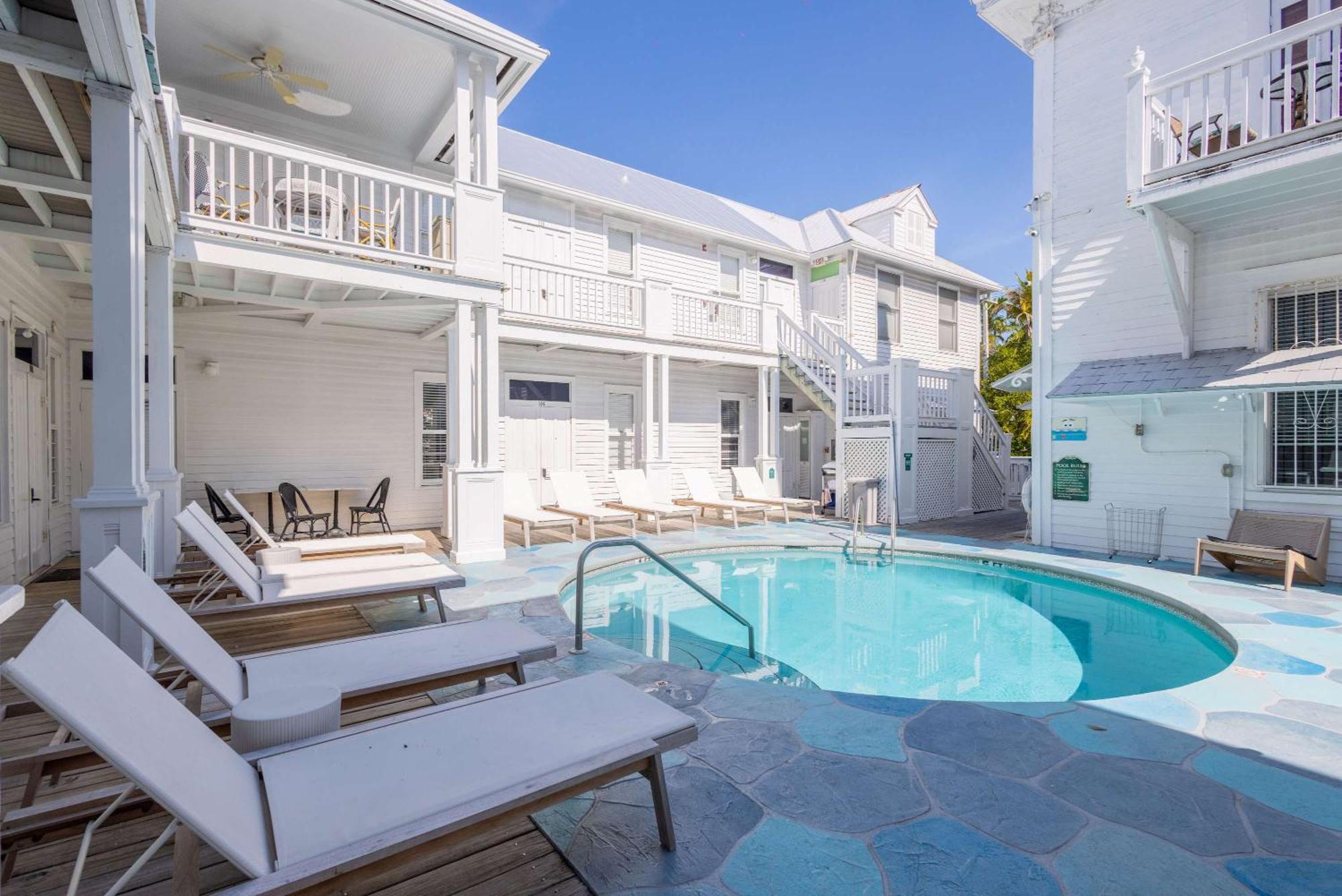 King Suite Balcony - At James House Key West Exterior photo
